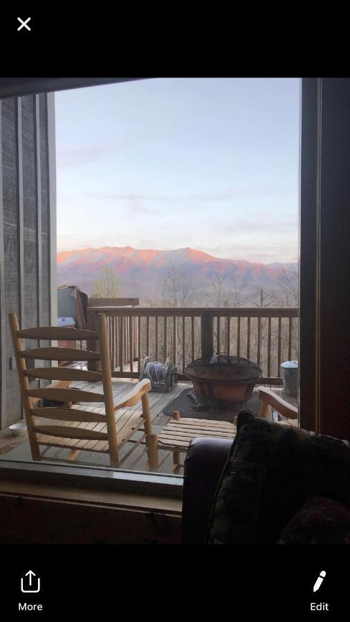فيلا جاتلينبرجفي Love Nest Chalet المظهر الخارجي الصورة